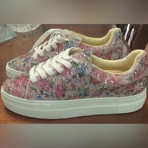 Betsey Johnson Sidny pink floral size 9 rhinestone sneakers never worn w/o box